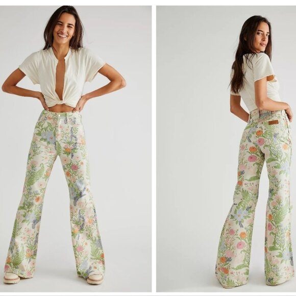 Wrangler Wanderer 622 High Rise Flare Floral Denim Jeans Size 27/32 NWT - Picture 1 of 10